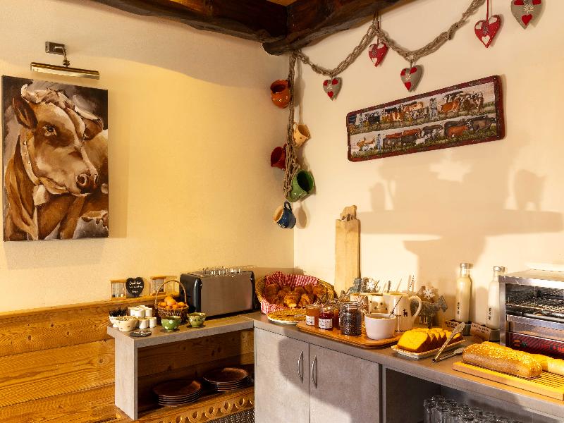 Auberge Du Manoir image
