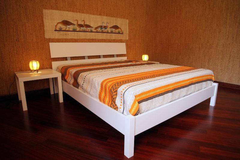 Clorinda's Rooms image