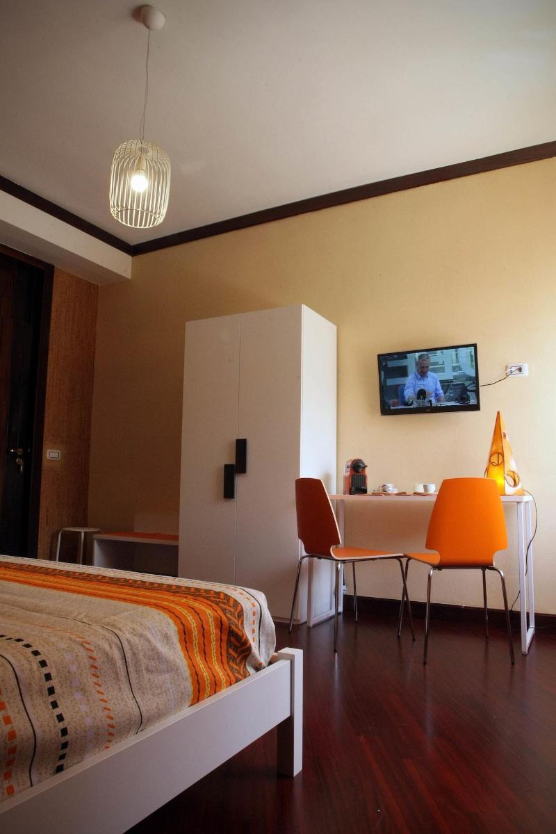 Clorinda's Rooms image
