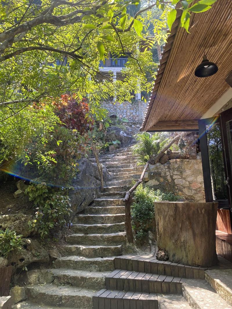 Ba Be Lakeside Bungalow image