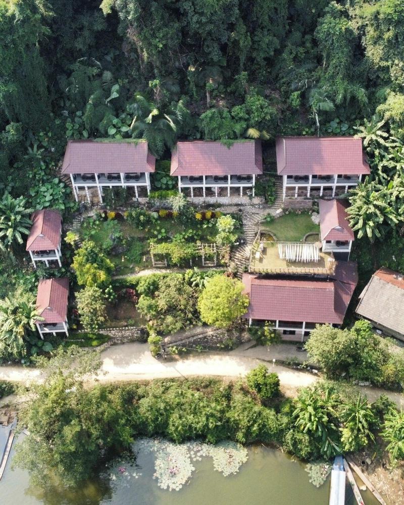 Ba Be Lakeside Bungalow image