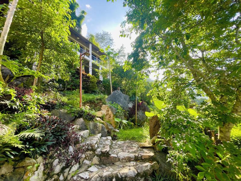 Ba Be Lakeside Bungalow image
