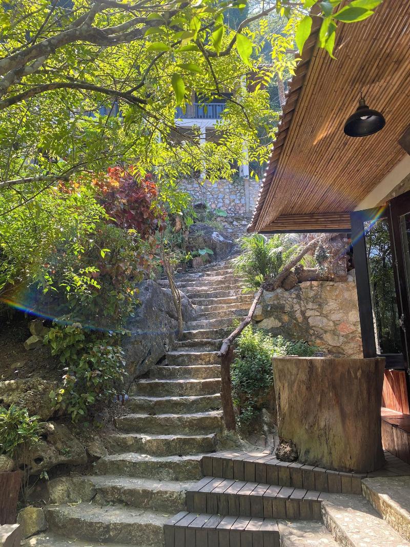 Ba Be Lakeside Bungalow image