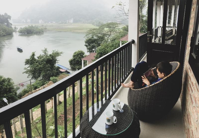 Ba Be Lakeside Bungalow image