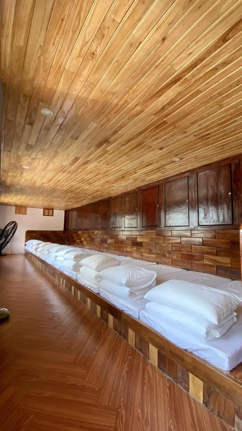 Ba Be Lakeside Bungalow image
