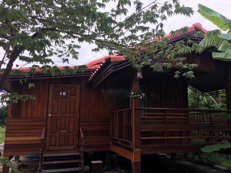 Baan Bangwua Resort image