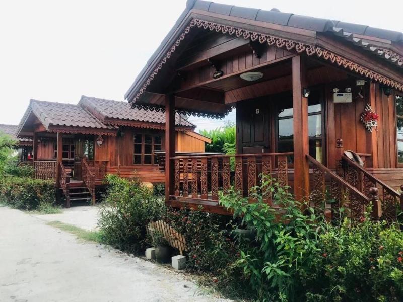 Baan Bangwua Resort image