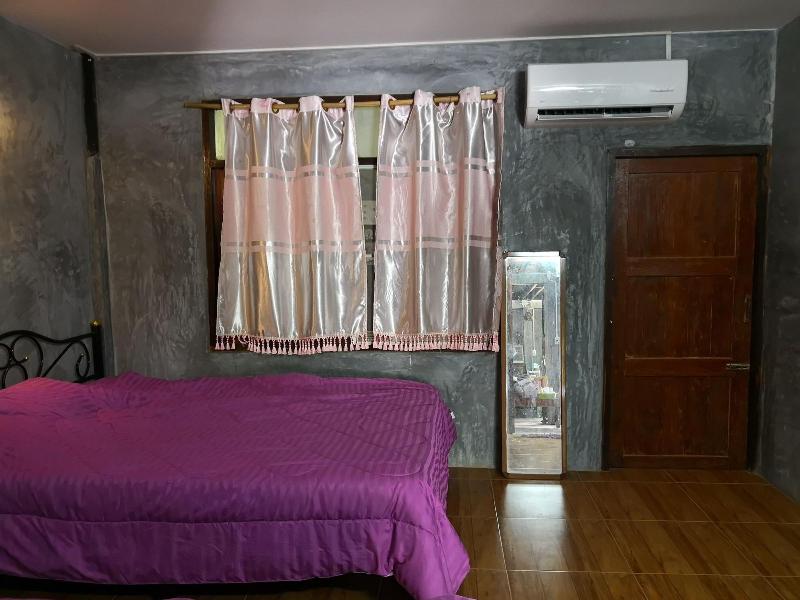 Baan Raiplaysoi Homestay — view