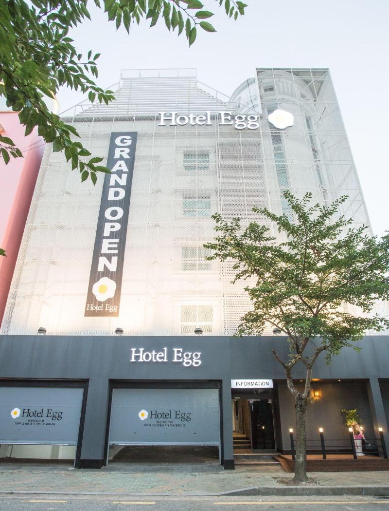 Hotel Egg image