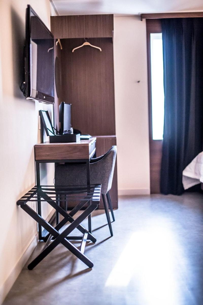 Hotel Egg image