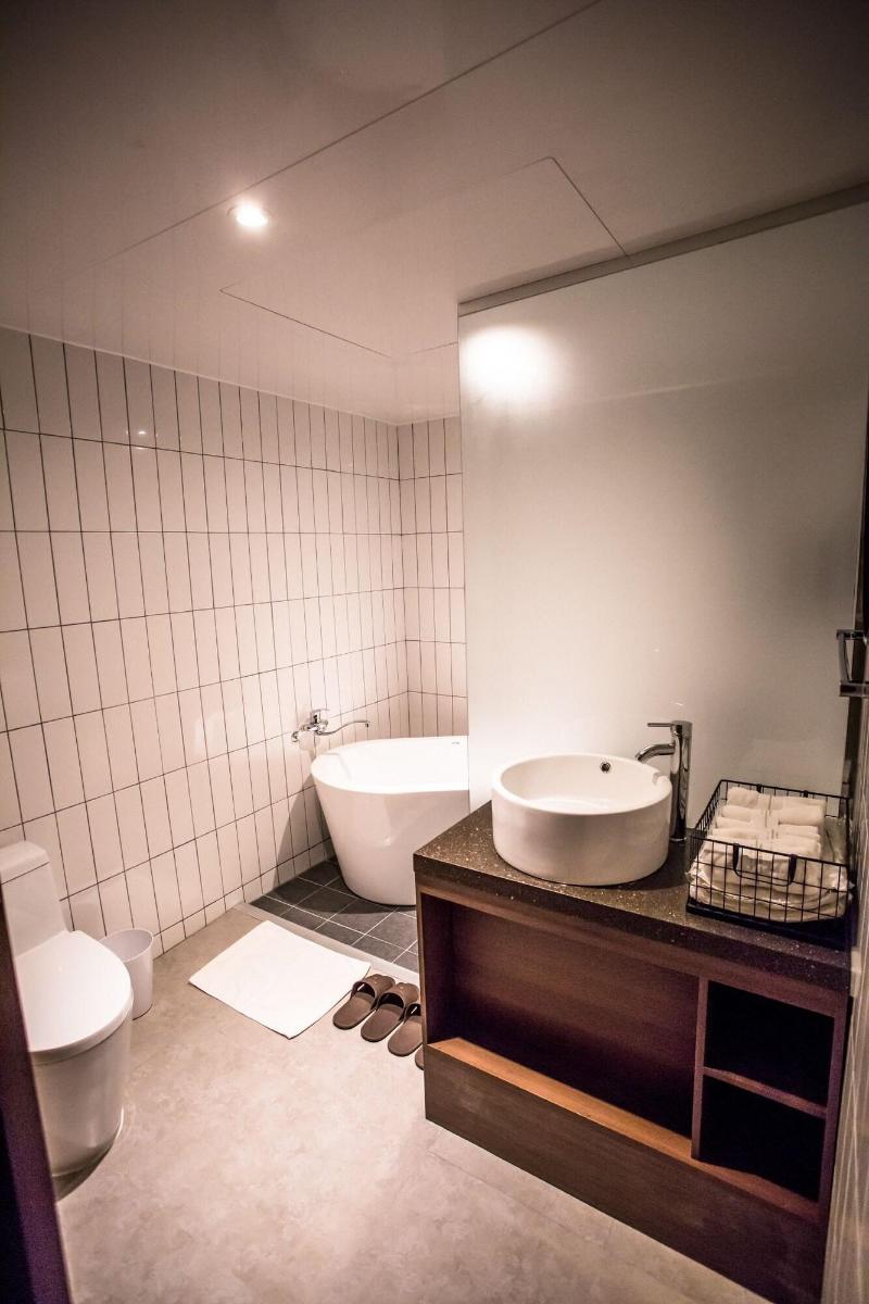 Hotel Egg image