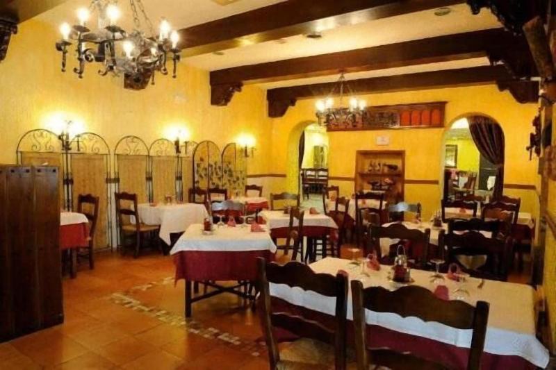 Hotel El Oasis image