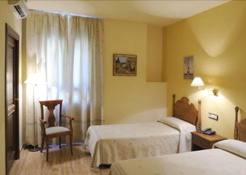 Hotel El Oasis image