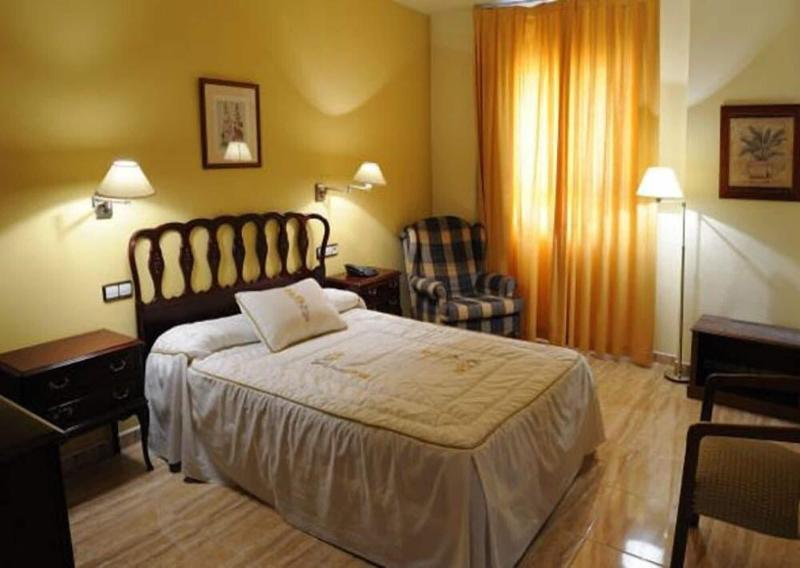 Hotel El Oasis image