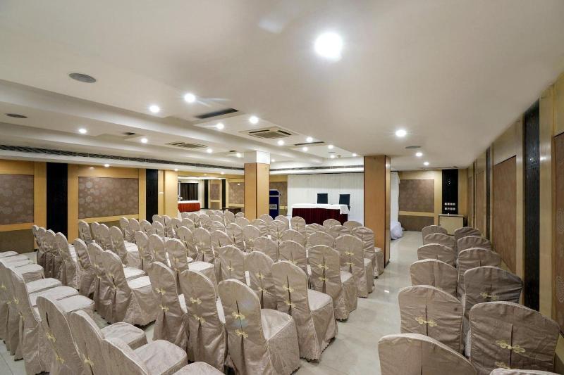 Hotel Geetha Regency image