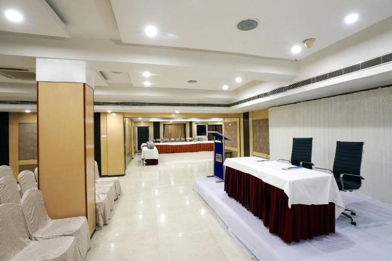 Hotel Geetha Regency image