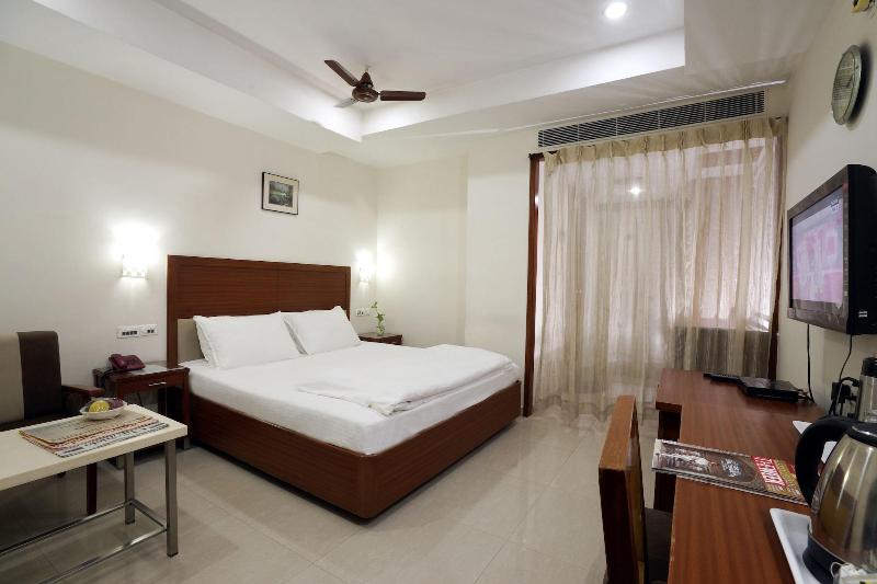 Hotel Geetha Regency image