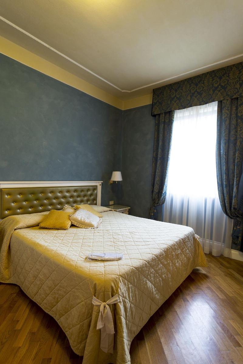 Hotel Gennarino image