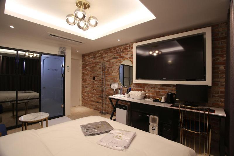 Hotel Gongju image