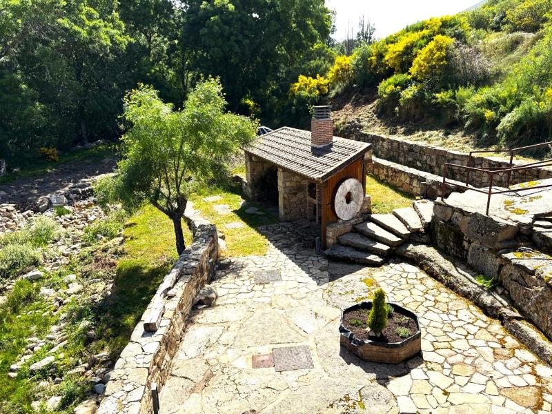 Hotel Gredos María Justina image