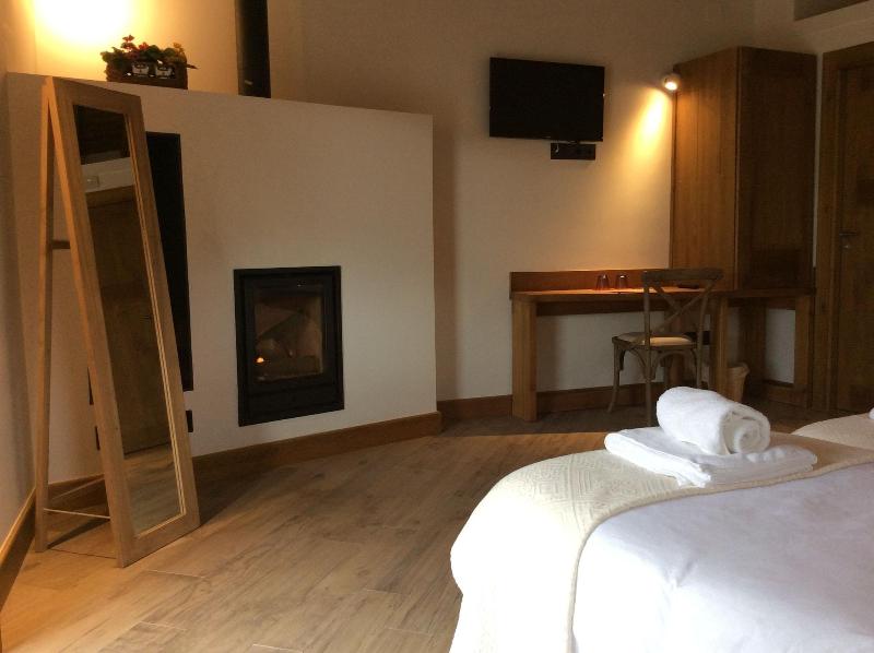 Hotel Gredos María Justina image