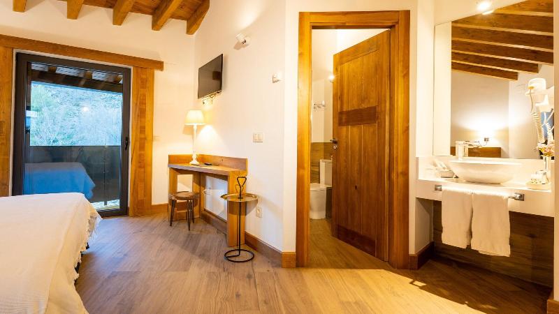 Hotel Gredos María Justina image