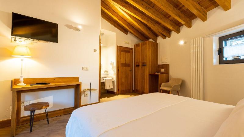 Hotel Gredos María Justina image