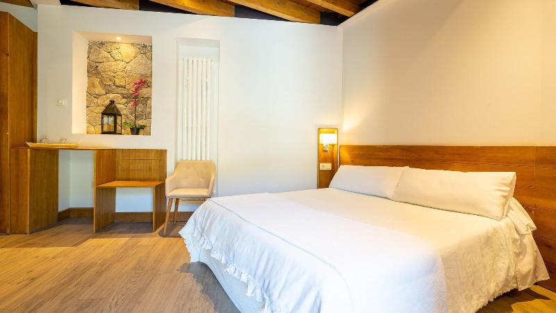 Hotel Gredos María Justina image