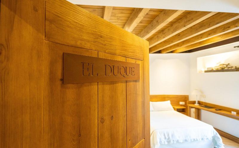 Hotel Gredos María Justina image