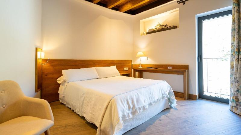 Hotel Gredos María Justina image
