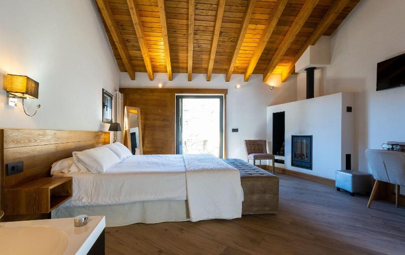 Hotel Gredos María Justina image