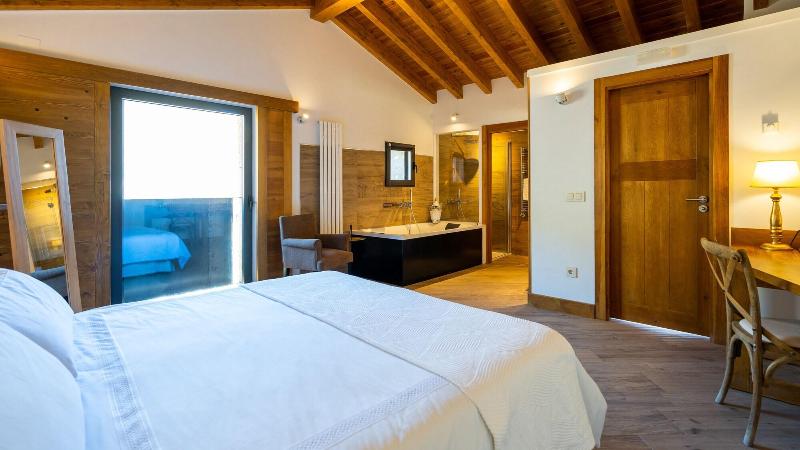 Hotel Gredos María Justina image