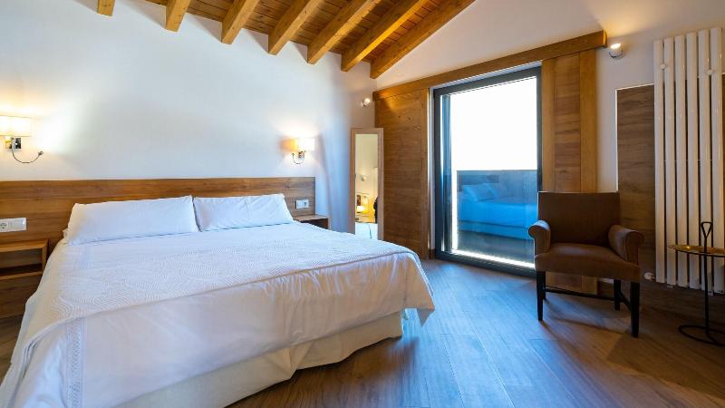 Hotel Gredos María Justina image