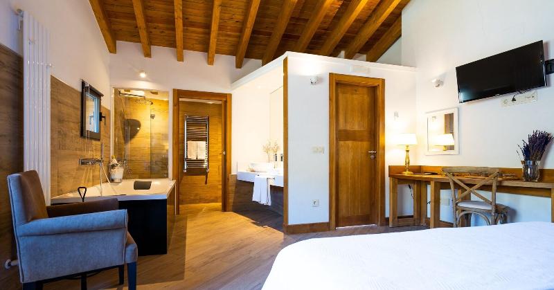 Hotel Gredos María Justina image