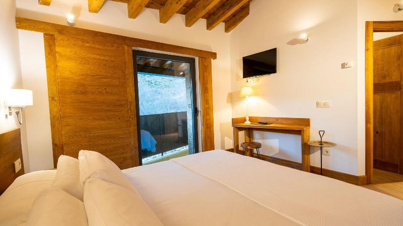 Hotel Gredos María Justina image