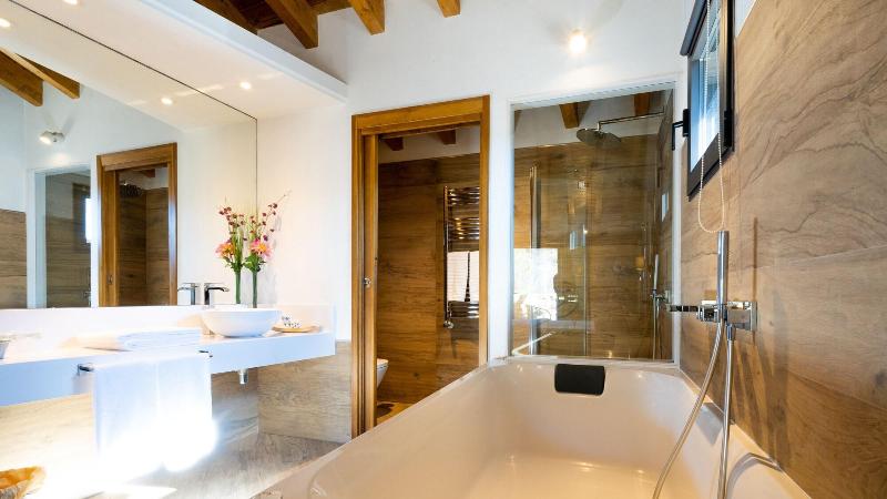 Hotel Gredos María Justina image