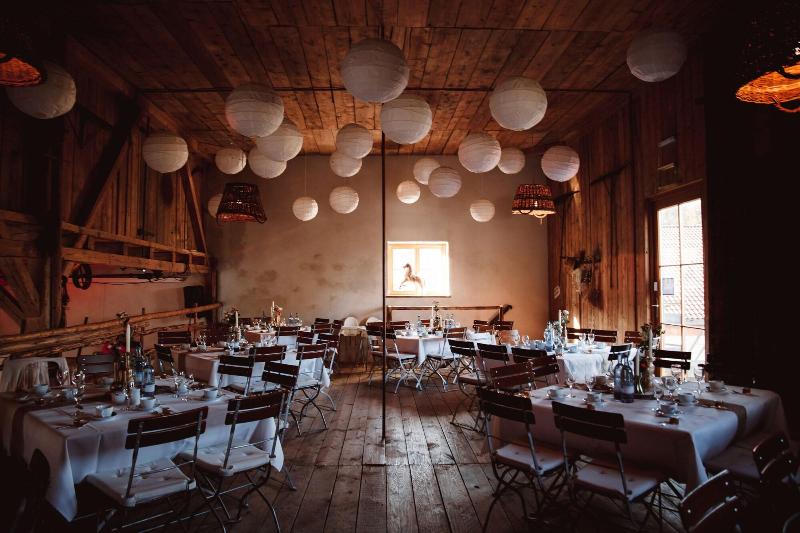 Hotel Historischer Dorfgasthof Hirsch image