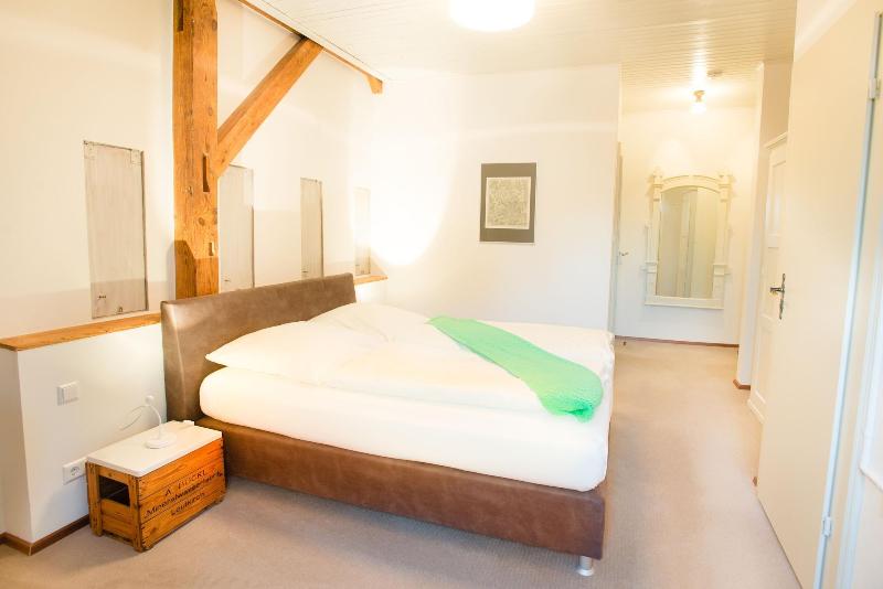 Hotel Historischer Dorfgasthof Hirsch image