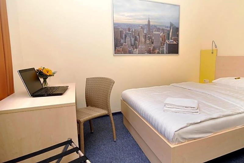 Best Deal Airporthotel Weeze image