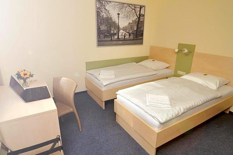 Best Deal Airporthotel Weeze image