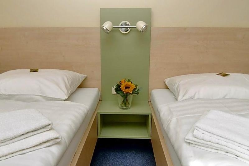 Best Deal Airporthotel Weeze image