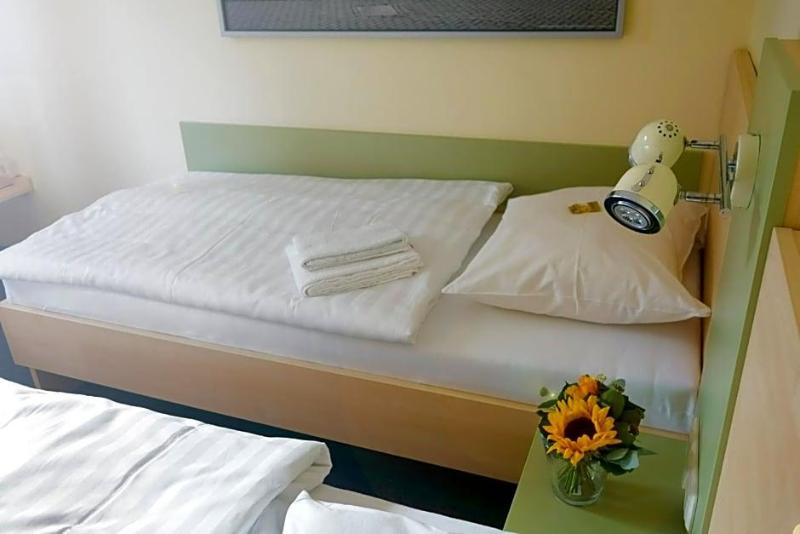 Best Deal Airporthotel Weeze image