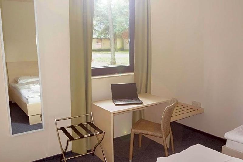 Best Deal Airporthotel Weeze image