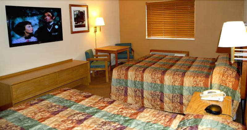 Best Rest Inn & Suites image 4
