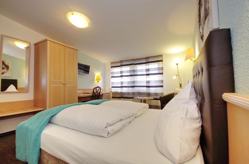 Hotel Jakob image