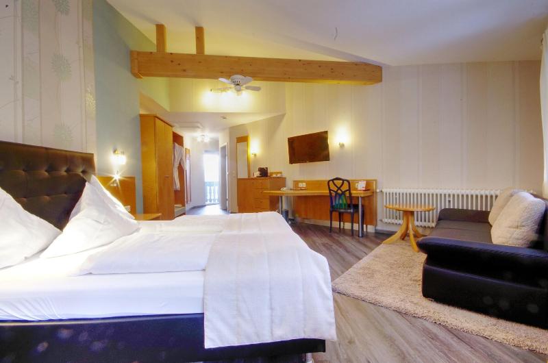 Hotel Jakob image