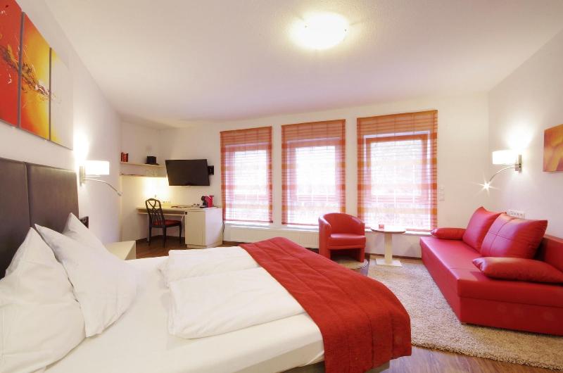 Hotel Jakob image