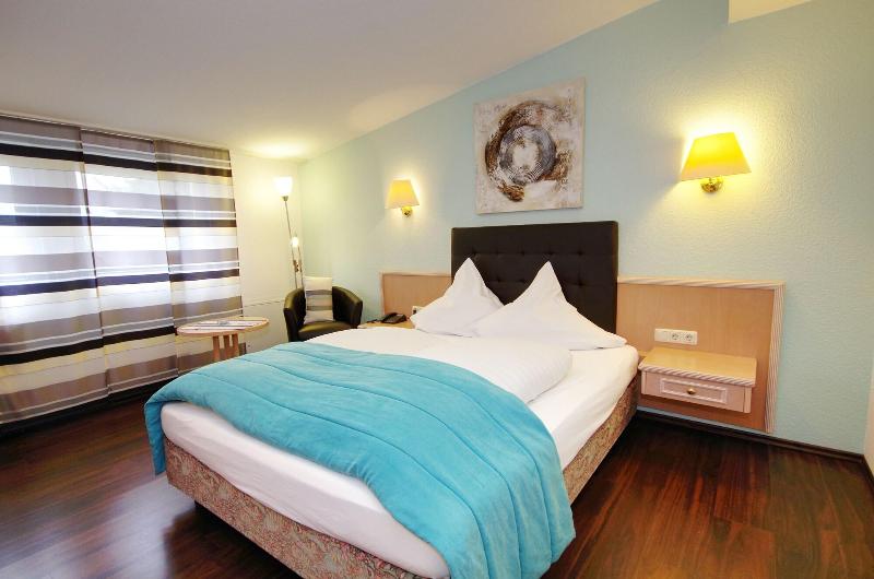 Hotel Jakob image