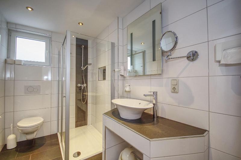 Hotel Jakob image