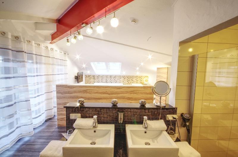 Hotel Jakob image